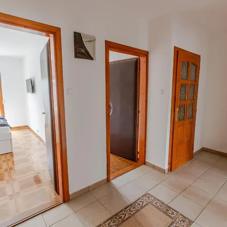 Villa Golden Bridge Deluxe - 4br, Terrace, Bar, Privat Pool, Grill, Pet Friendly *
