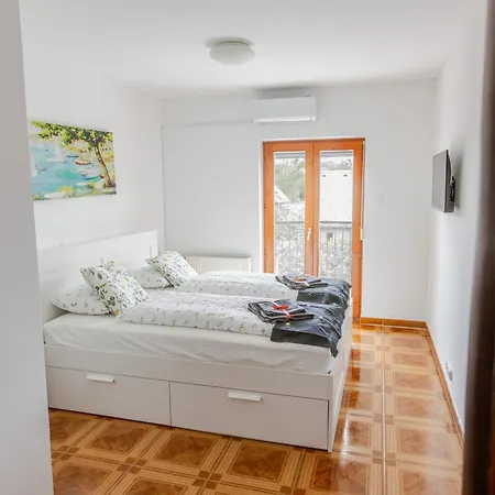 Villa Golden Bridge Deluxe - 4br, Terrace, Bar, Privat Pool, Grill *