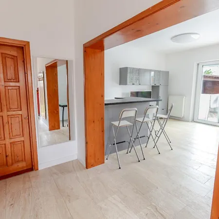 Villa Golden Bridge Deluxe - 4br, Terrace, Bar, Privat Pool, Grill, Pet Friendly