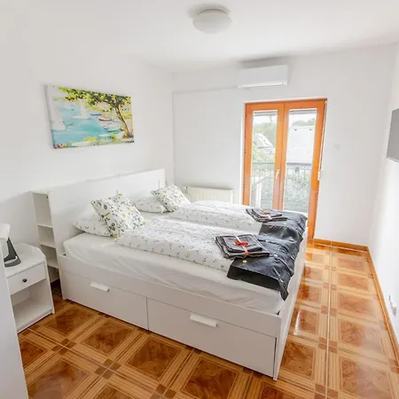 Villa Golden Bridge Deluxe - 4br, Terrace, Bar, Privat Pool, Grill