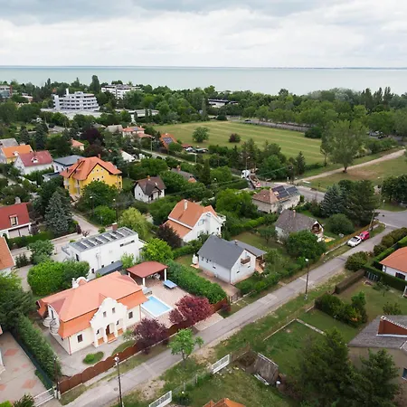 Villa Golden Bridge Deluxe - 4br, Terrace, Bar, Privat Pool, Grill *