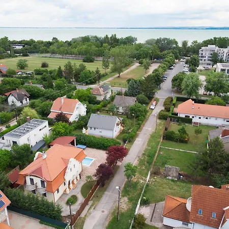 Villa Golden Bridge Deluxe - 4br, Terrace, Bar, Privat Pool, Grill