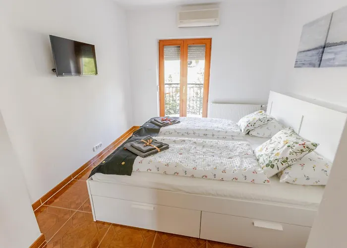 Golden Bridge Deluxe - 4br, Terrace, Bar, Privat Pool, Grill Balatonfüred