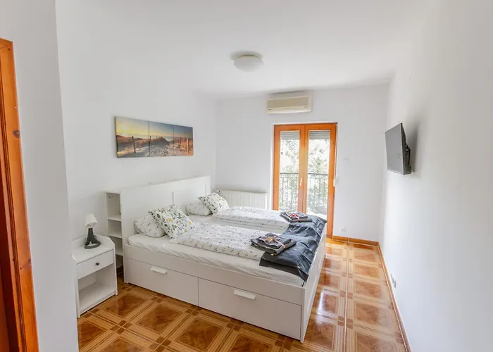 Golden Bridge Deluxe - 4br, Terrace, Bar, Privat Pool, Grill Balatonfüred