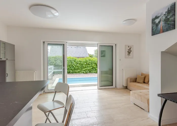 Villa Golden Bridge Deluxe - 4br, Terrace, Bar, Privat Pool, Grill *