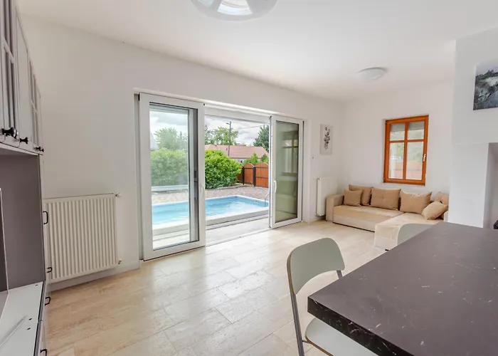 Golden Bridge Deluxe - 4br, Terrace, Bar, Privat Pool, Grill *