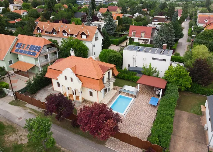 Villa Golden Bridge Deluxe - 4br, Terrace, Bar, Privat Pool, Grill